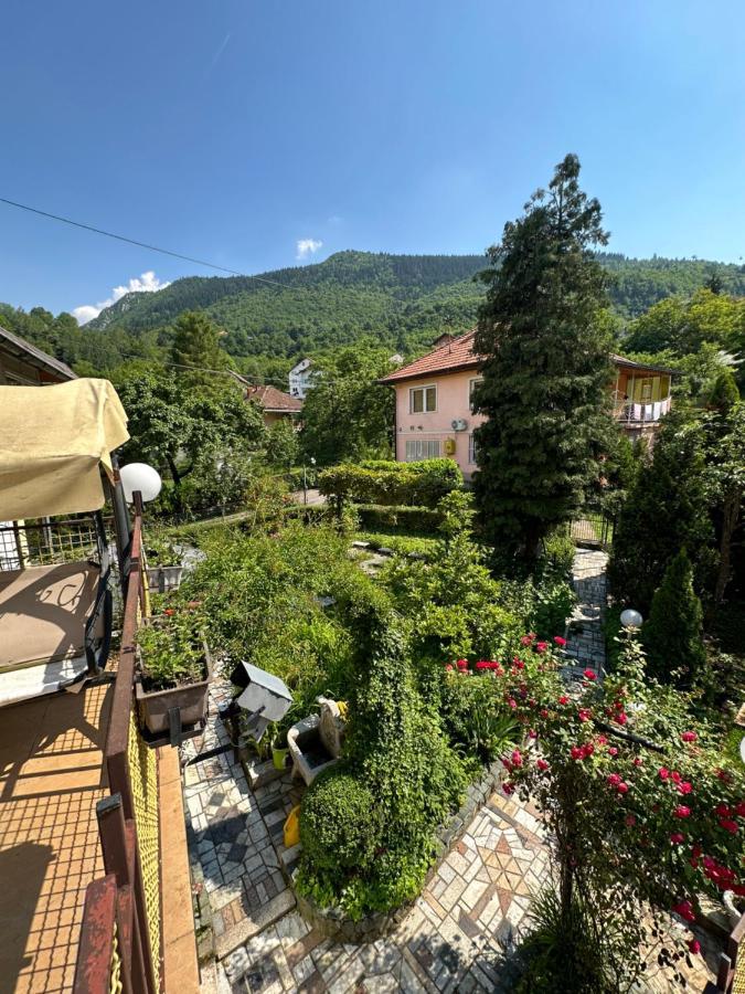 Beautiful House Overlooking Сараево Экстерьер фото
